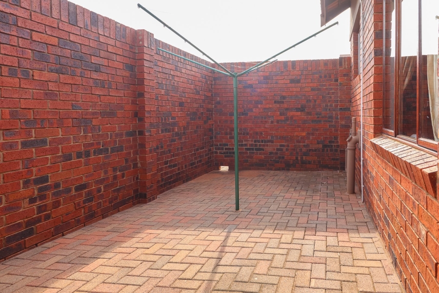 3 Bedroom Property for Sale in Flamwood North West